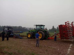 田间日 里谈经验 农机秀 上选新机 各种现代化农业机械设备 令人折服